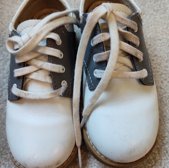 footmates cheer white gray shoes sz 9.5 - Picture 2 of 4